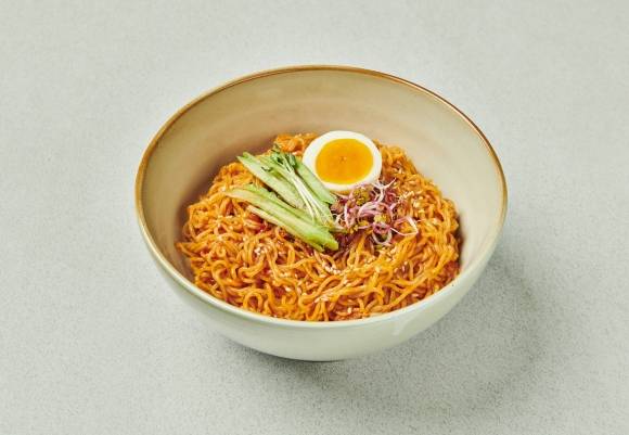 비빔면 자료 이미지.  아이클릭아트