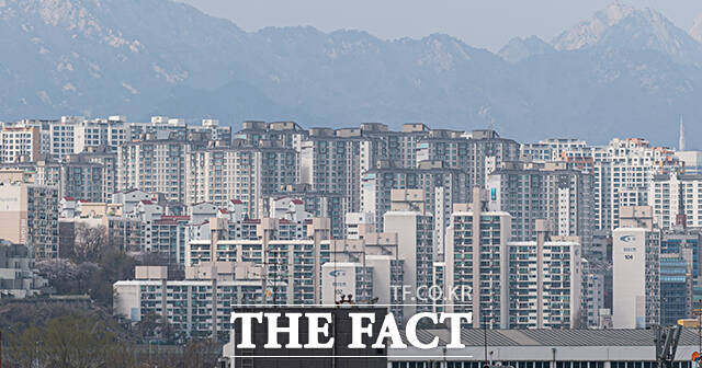 수도권 아파트 거래량이 늘면서 매물이 줄어드는 양상이다. 1분기 수도권 아파트 거래량은 4만1938건으로 직전 분기 대비 22.28% 증가했다. /박헌우 기자