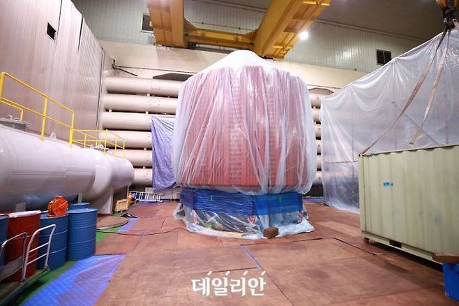 계획예방정비를 위해 발전기로부터 분리된 회전자 모습.ⓒ무주양수발전소