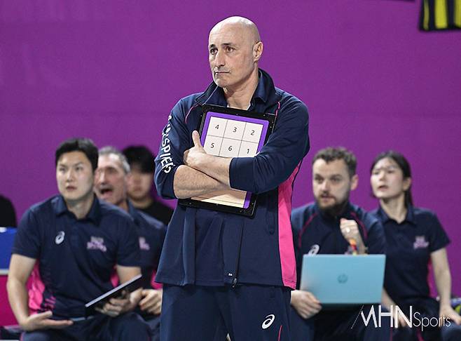 흥국생명 아본단자 감독ⓒMHN스포츠 이지숙 기자