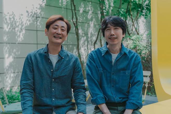 드라마 ‘크래시’ 박준우 PD(왼쪽)와 오수진 작가. 사진 | ENA