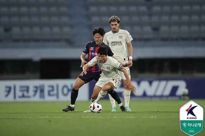 ▲ 수원FC-대구FC의 15라운드 경기. ⓒ한국프로축구연맹