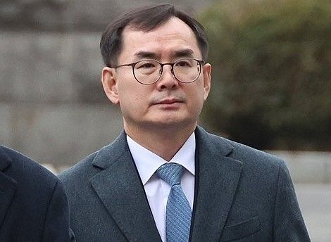 안동완 부산지검 2차장검사가 지난 2월 20일 오후 서울 종로구 헌법재판소에서 열린 탄핵심판 첫 변론에 참석하고 있다.ⓒ연합뉴스