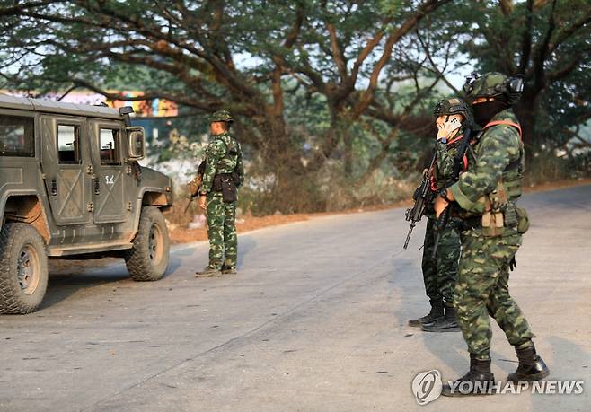 미얀마 국경 경계하는 태국군 [EPA 연합뉴스 자료사진. 재판매 및 DB 금지]