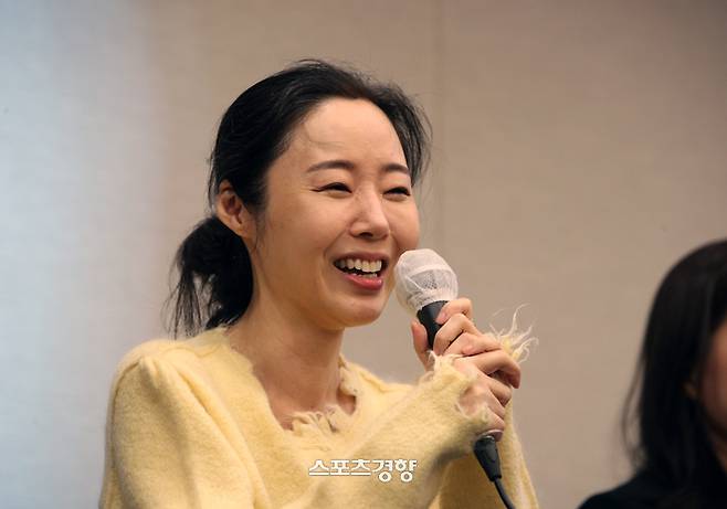 민희진 어도어 대표가 31일 서울 중구 프레스센터에서 어도어 임시주주총회 관련 기자회견을 하고 있다. 2023.05.31 권도현 기자