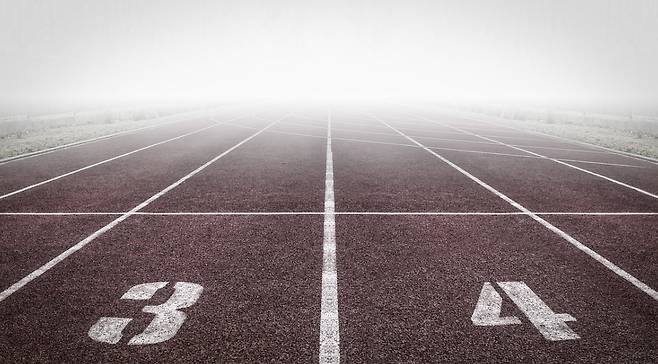 ▲지름길은 없다. 힘든 길이 옳은 길이다.