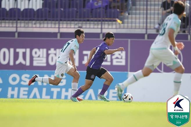 최성범(오른쪽). 제공 | 한국프로축구연맹