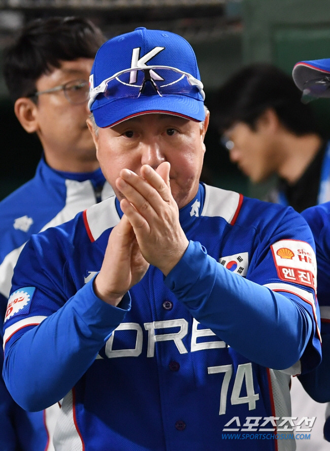 '2019 WBSC 프리미어12' 결승전 대한민국과 일본의 경기가 17일 일본 도쿄돔에서 열렸다. 한국 김경문 감독. 도쿄(일본)=박재만 기자 pjm@sportschosun.com/2019.11.17/