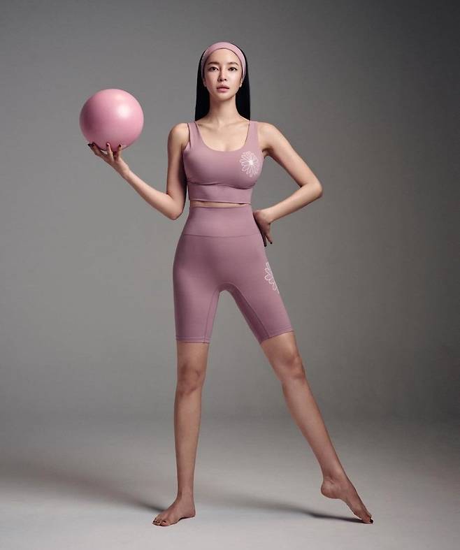 인스타그램 @ _yunjeekim_