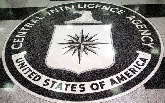 미국 버지니아주 랭리에 있는 미 중앙정보국(CIA) 본부의 로비 바닥의 CIA 로고. 로이터=연합뉴스