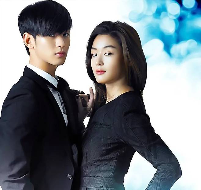 The poster of "My Love from the Star," starring Kim Soo-hyun (left) and Jun Ji-hyun (SBS)