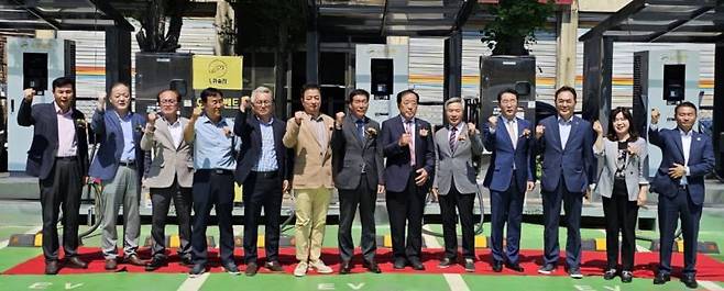 차지인은 한국전기이인프라서비스사업협동조합과 시흥유통진흥사업협동조합이 지난 4일 시흥유통상가에 개통하는 소상공인 전용 급속충전소인 '노란충전소'에 충전 플랫폼 서비스를 제공한다. 차지인 제공