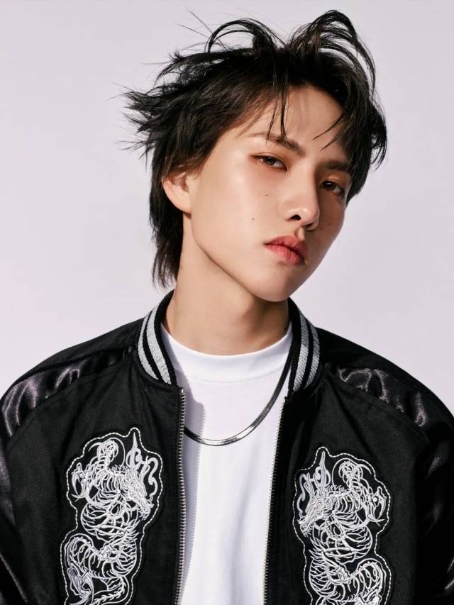 그룹 82메이저. / 그레이트엠엔터테인먼트