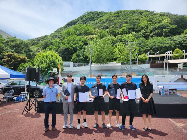 대한씨름협회 ’2024 찾아가는 전통씨름‘ 사업의 시작으로 5일 경상도 김해시 인제대학교 김해캠퍼스에서 김해시씨름협회, 인제대학교(체육부, 국제교류처, 한국어문화교육원)와 ’제2회 인제대 총장배 외국인학생 장사 씨름대회‘를 공동 개최됐다. / 대한씨름협회