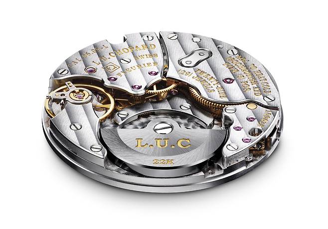 L.U.C 플러리에 퀄리티 시계에 탑재한 L.U.C 96.09-L 무브먼트. 쇼파드는 무브먼트부터 케이스까지 시계 전체를 만들 수 있는 통합 매뉴팩처 브랜드다. [사진 쇼파드]