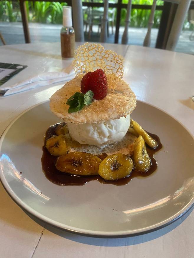 메구나 우붓의 디저트.