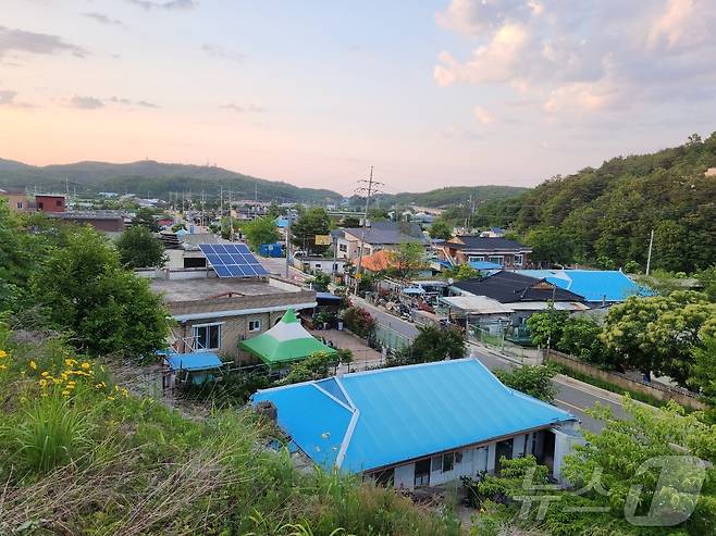 최근 남북 긴장상태가 고조되면서 휑한 모습을 보이고 있는 동해안 최북단 마을 고성군 명파리 일대.(김남명 이장 제공) 2024.6.10/뉴스1