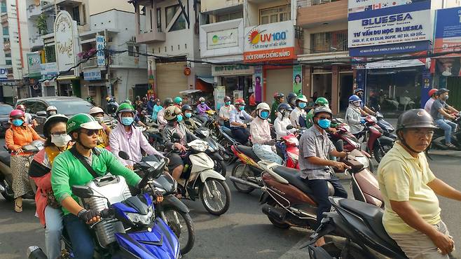 베트남 호찌민 거리를 메운 오토바이들. 오토바이 없는 베트남이 올까? /호찌민=이미지 기자