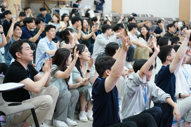 지난해 6월 입사한 에코프로 공채 6기 신입 사원들이 입사 교육을 받고 있다. 사진 제공=에코프로