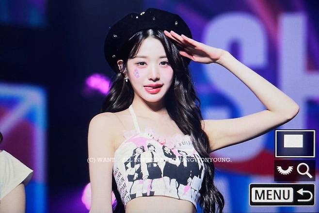 7.jpg 오늘자 아이브 월드투어 베를린 장원영