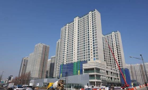 한창 공사 중인 서울 강동구 올림픽파크포레온(둔촌주공) 모습. [연합뉴스]