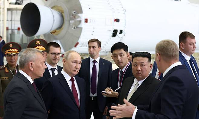 지난 2023년 러시아 보스토치니 우주기지서 대면한 김정은 북한 국무위원장과 푸틴 러시아 대통령. 로이터연합뉴스