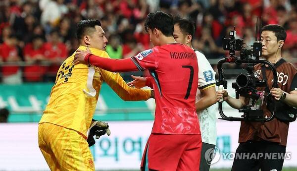 한국-싱가폴이 살린 중국, FIFA도 기분 좋다 