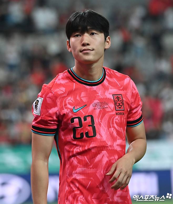 去年 U-20 ワールドカップで韓国サッカー 4強快挙を導いたし以後同じ年夏イングランド 2部リーグストークシティで移籍, 球団今年の選手に選ばれたベ・ジュンホが 6月ワールドカップアジア 2次予選 2連戦で Aマッチデビュー戦デビューゴールを入れるなど猛烈な活躍した. ソンフングミンはベ・ジュンホを示して韓国サッカーの未来と直接明らかにしたりした. 李剛である, ゾングウヤングなどとともに韓国サッカーを導いて行く次世代エースで生まれかわった. エックスポツニュ−スDB