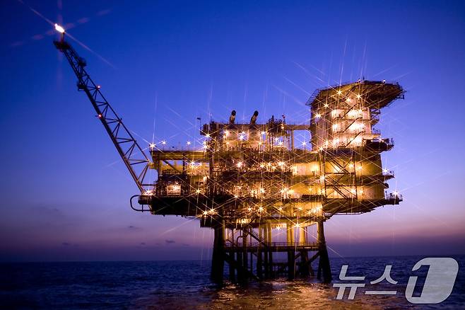 1988년 동해에서 발견된 4500만배럴 규모 가스전. (석유공사 제공)