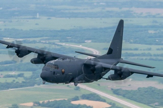 미 공군 제1특수작전비행단 소속의 AC-130J 고스트라이더. 지난해 2∼3월 한미 특전사의 티크나이프 훈련을 계기로 한반도에 처음 전개돼 전북 직도사격장에서 실사격 훈련을 진행했다. 미 공군 홈페이지 캡처