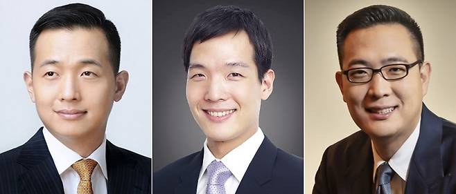 김동관(왼쪽부터) 한화그룹 부회장과 김동원 한화생명 사장, 김동선 한화갤러리아 부사장 [한화 제공]