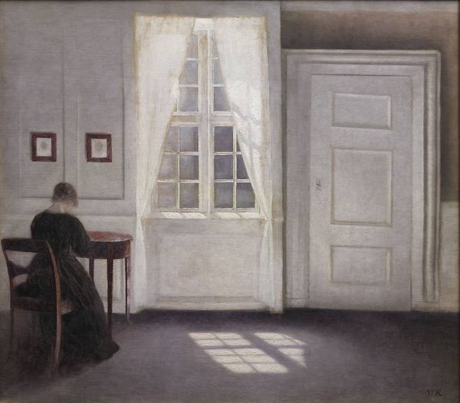 Stue i Strandgade med solskin på gulvet(1901). /Statens Museum for Kunst