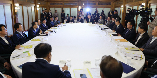 추경호 국민의힘 원내대표가 16일 오후 서울 종로구 삼청동 총리 공관에서 열린 고위 당ㆍ정ㆍ대 협의회에서 발언하고 있다.연합뉴스