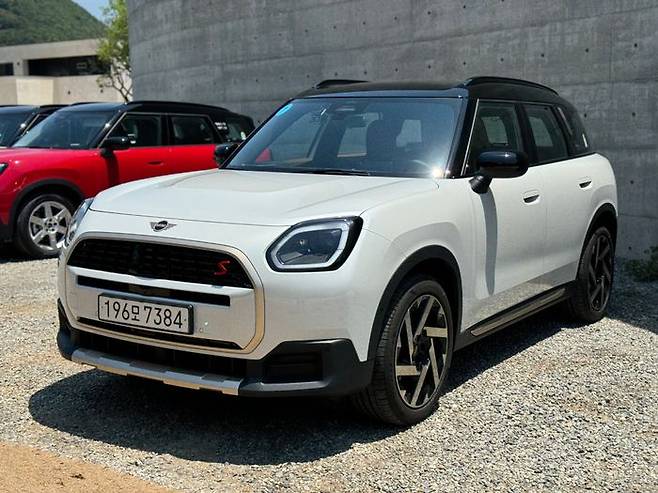 뉴 미니 컨트리맨 ⓒ데일리안 편은지 기자