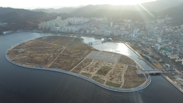 경남 창원시 마산해양신도시 전경. 창원시 제공