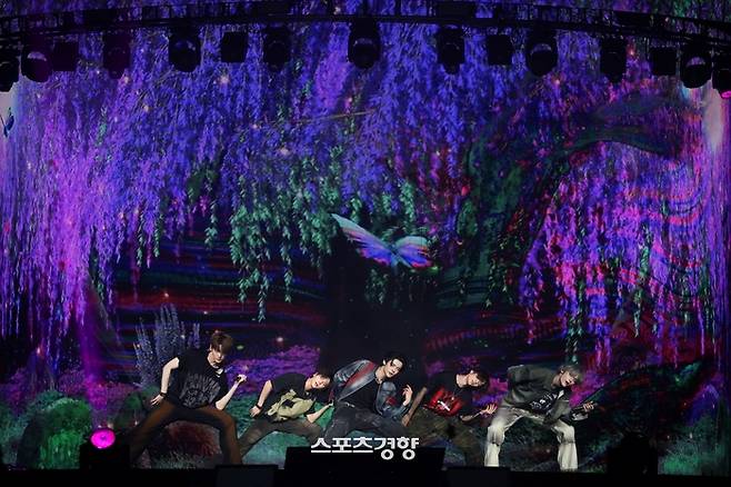 그룹 투모로우바이투게더 위버스콘 현장. 빅히트 뮤직 제공