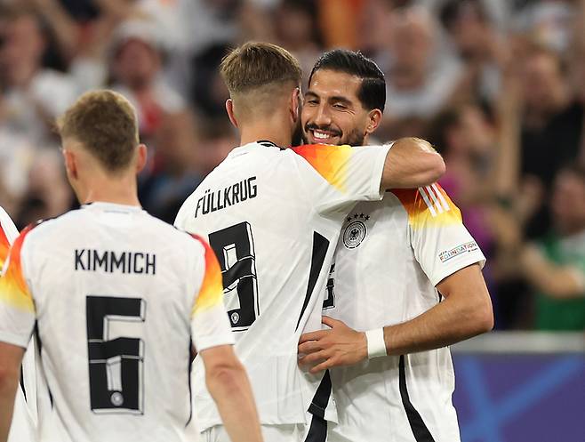 엠레 잔(오른쪽) | 게티이미지코리아 제공