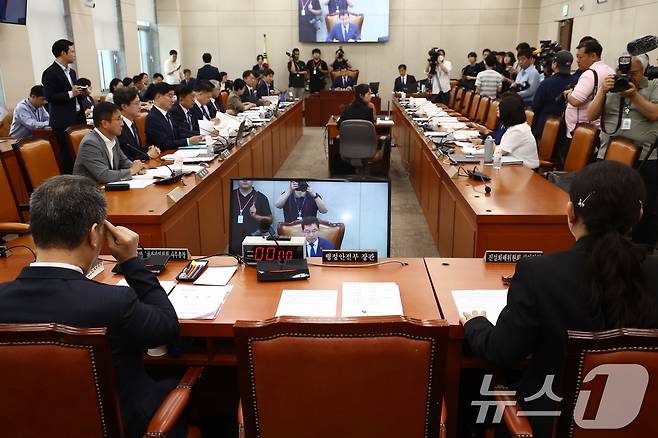 19일 오후 서울 여의도 국회에서 열린 행정안전위원회 2차 전체회의에 이상민 행정안전부 장관의 자리가 비어 있다. 2024.6.19/뉴스1 ⓒ News1 김민지 기자