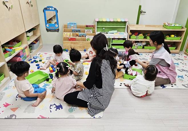 한 어린이집의 보육활동 모습. 뉴스1