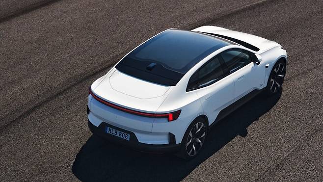 사진 : 폴스타 4