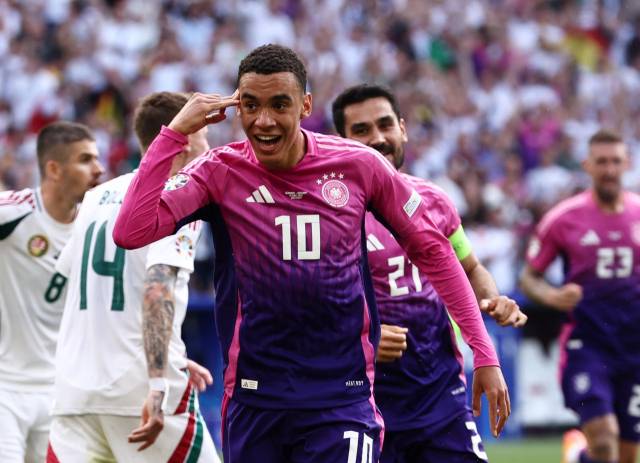 자말 무시알라가 유로 2024 조별리그 A조 2차전 헝가리와의 경기에서 선제골을 터뜨리고 세리모니를 하고 있다. EPA연합뉴스