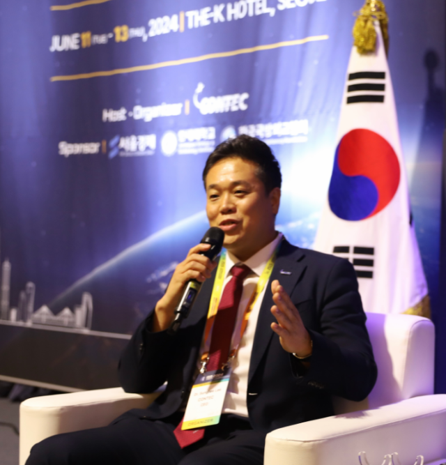 이성희 컨텍 대표가 ‘ISS 2024’에서 뉴 스페이스 생태계 구축 방안을 설명하고 있다. 사진 제공=컨텍