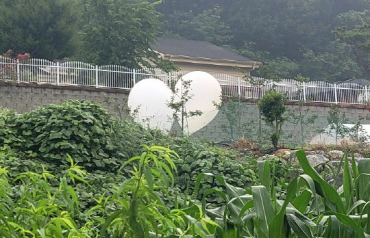 대남 오물풍선. 연합뉴스