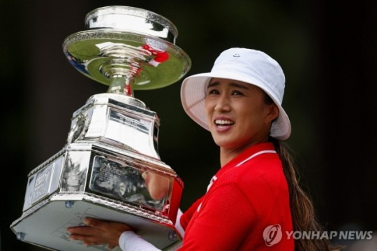 양희영, 34세에 생애 첫 LPGA 메이저 제패…올림픽 출전 예약