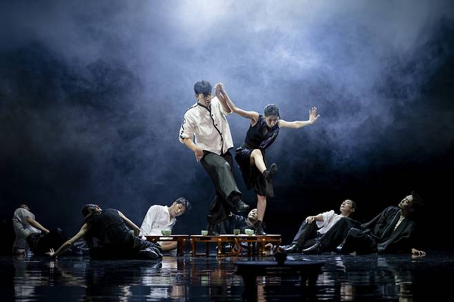 "Sinsun" (National Dance Company of Korea)