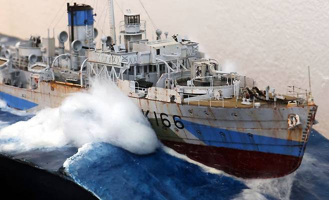 HMCS Snowberry 1/144 - 서동길 作