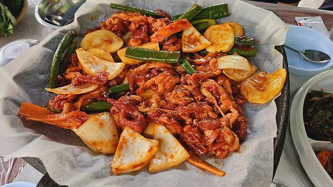 20240629_124908.jpg 장모님 생신 비오는 날 계곡 닭백숙과 오리주물럭