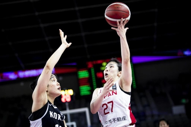 30일 중국 선전에서 열린 제26회 국제농구연맹(FIBA) U-18 여자 아시아컵의 한국과 일본 전. [FIBA 제공]