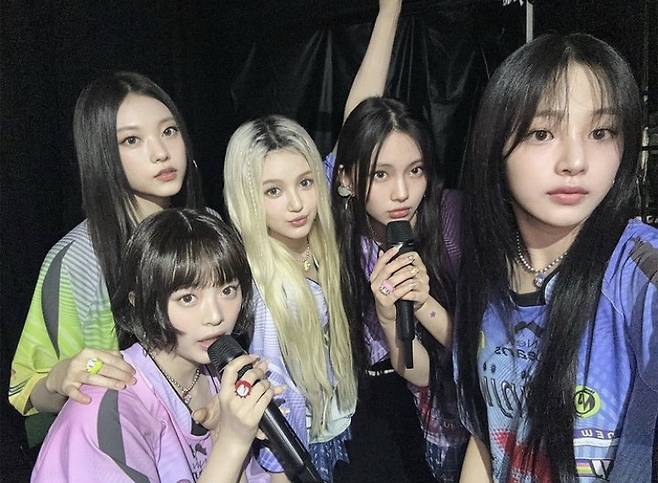 사진=어도어 공식 SNS.