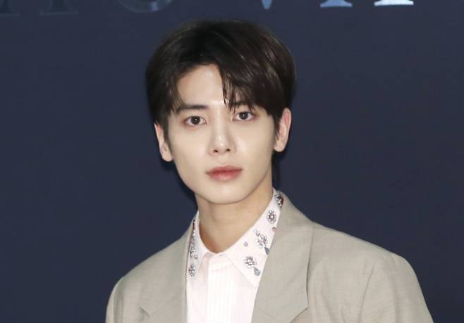 그룹 투모로우바이투게더(TXT) 멤버 태현이 사생팬의 도넘은 행동에 피해를 호소했다. 사진은 지난 3월 서울 오전 송파구 롯데월드몰에서 열린 디올 포토콜에 참석한 그룹 투모로우바이투게더(TXT) 멤버 태현. /사진=뉴스1